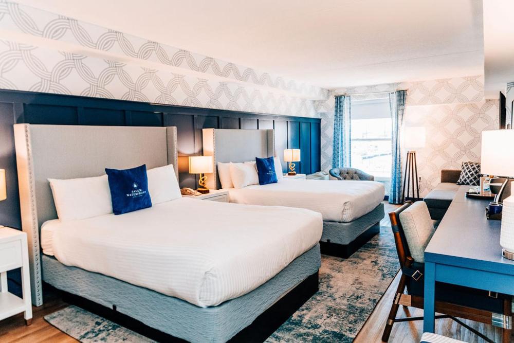 Superior Queen Room interior